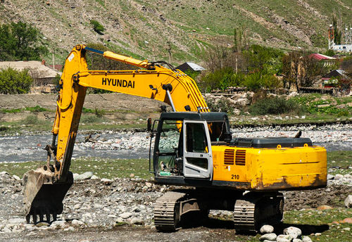 último caso de la compañía sobre Vehículos de construcción - excavadora