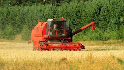 último caso de la compañía sobre Cable de control en cosechadora