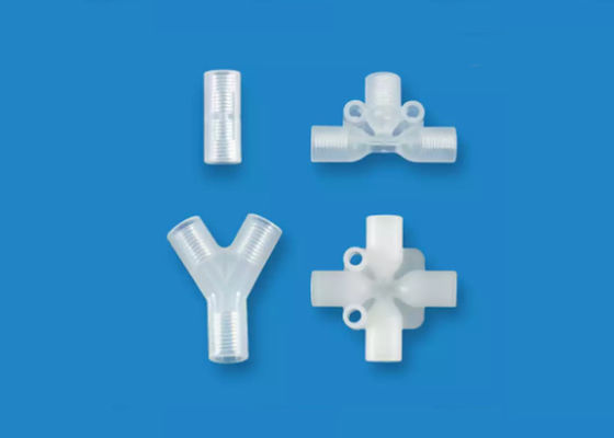 Conector de tubos de cuatro vías de PP PTFE Conexión femenina de plástico