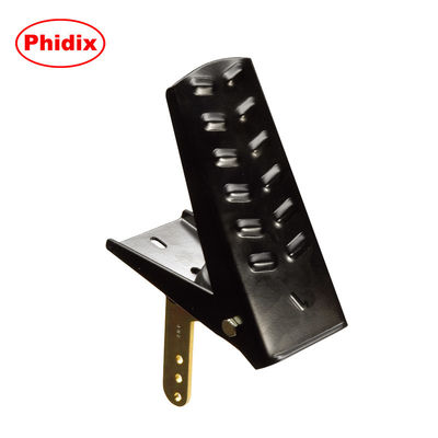 CH530/CH531 Pedal de acelerador de trabajo pesado para camiones y maquinaria todoterreno. Sistema de retorno de doble configuración con resorte. Diseño duradero con bajo mantenimiento y resistencia a la corrosión.